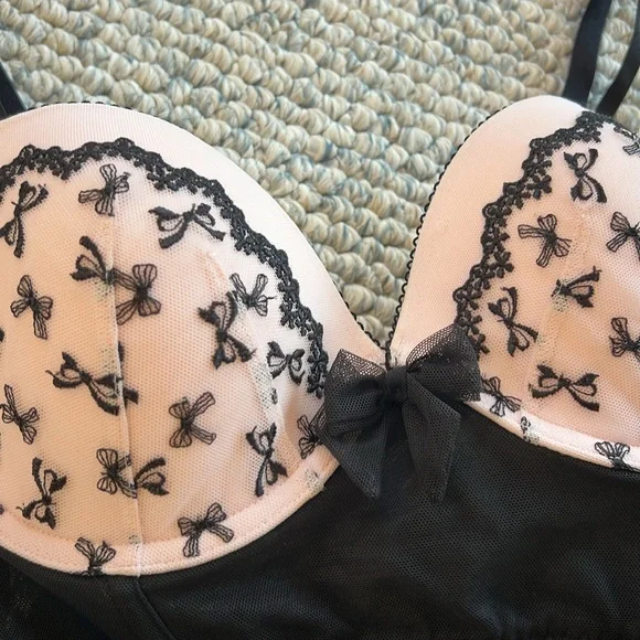 Victoria Secret Black Bows Embroidered Mesh Sheer Lingerie - Picture 3 of 4